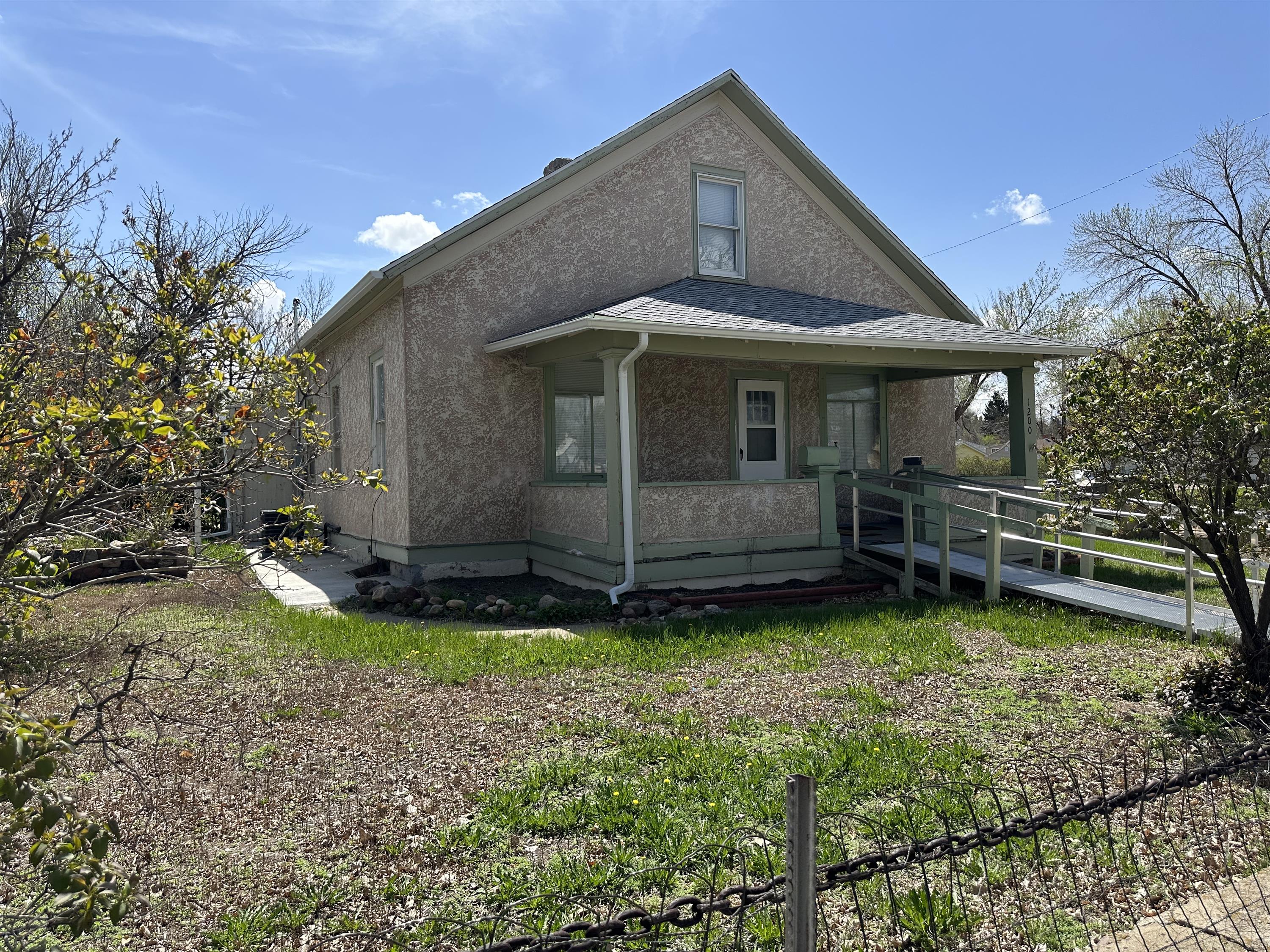1200 3rd Street